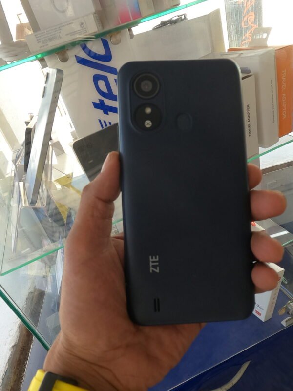 ZTE TELCEL Blade L220 - Image 2